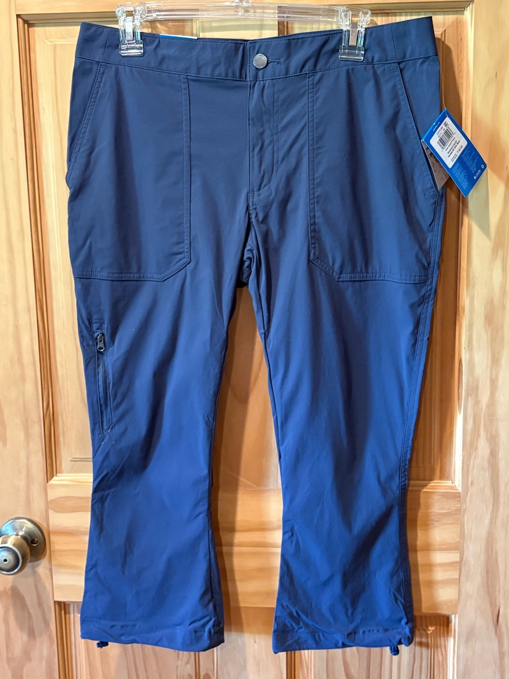 Climber Canyon II Capri Active Fit pants women’s size 8 NWT blue